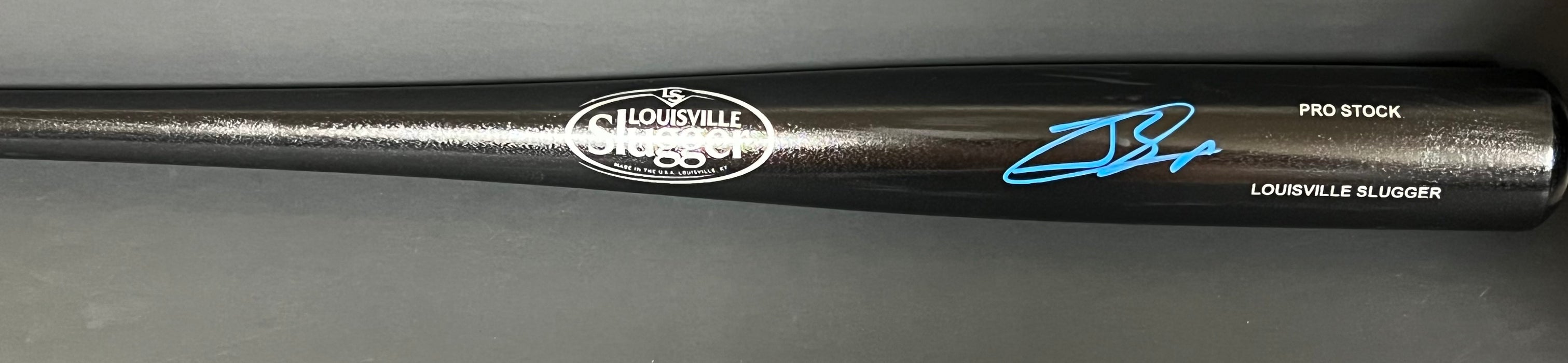 Jackson Chourio Brewers Auto Signed Black Bat Beckett WIT Louisville Slugger .