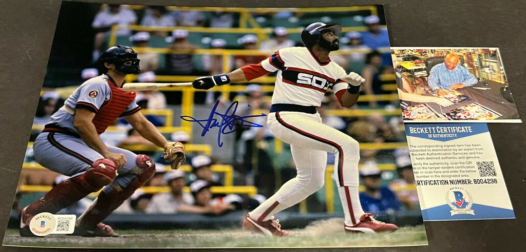 Harold Baines Signed Picture - 8x10